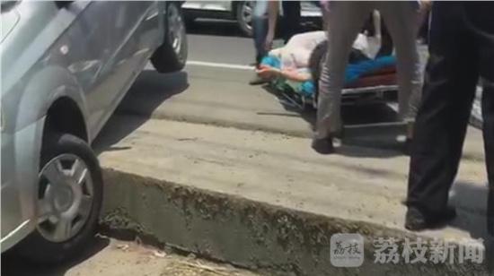 5月29日 上午,在南通市海安大公镇发生一起命案,一名年轻女子当场死亡。