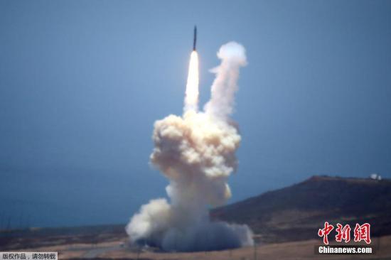 当地时间5月30日，美国军方首次进行了洲际弹道导弹拦截试验，并取得成功。资料图