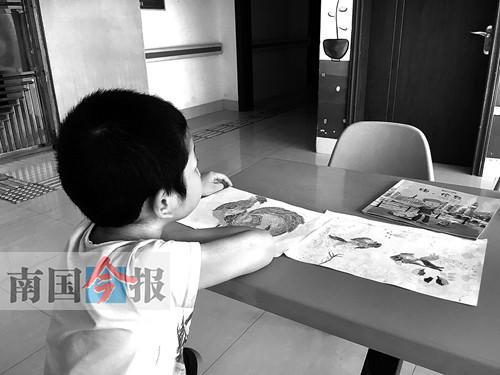 救助站里，小权很迷茫，自己的父母到底在哪儿呢？ 广西新闻网-南国今报记者黄真真 文/图