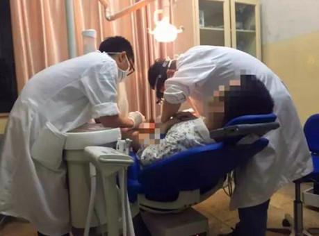 男子下体被套住17小时 最后口腔科医生解了围