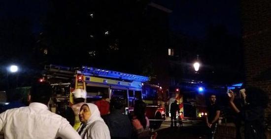 　　伦敦大火疑似由于四楼住户冰箱着火引起