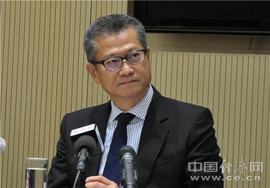 香港财政司司长陈茂波接受中央媒体及重点新闻网站采访。中国经济网记者马常艳摄