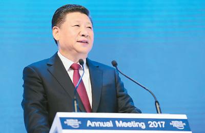 1月17日，习近平出席世界经济论坛2017年年会开幕式并发表主旨演讲。

　　新华社记者 兰红光摄