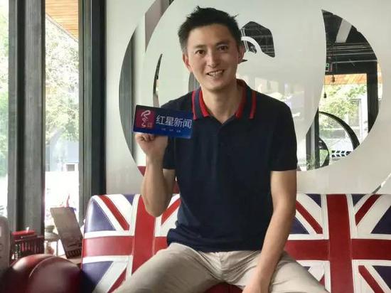  ▲导演范立欣接受红星新闻专访  图片来源：红星新闻 