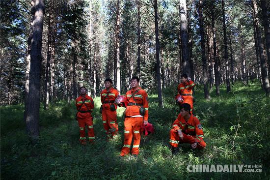森林卫士消防员，有他们的护卫，林子更加安全。