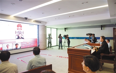 昨日，杭州互联网法院审理一件涉及侵害作品信息网络传播权的纠纷案件。新华社记者 翁忻旸 摄