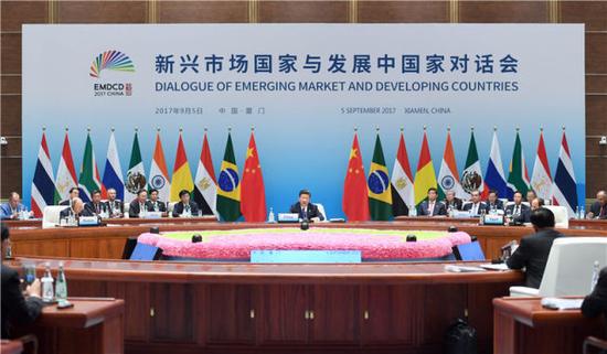 9月5日，国家主席习近平在厦门国际会议中心主持新兴市场国家与发展中国家对话会并发表重要讲话。新华社记者 张铎 摄