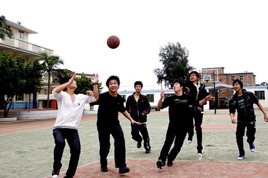 63%农村孩子高中都没上过?何为农村教育真问