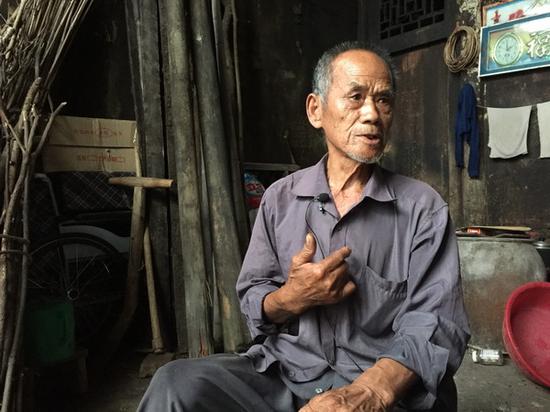 居住在救护所后面老房子的蒋仁贵,今年89岁,仍记得83年前,救护所传出红军喊疼的声音。