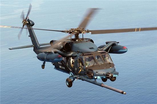 日本航空自卫队救援直升机UH-60J（图源：日本《每日新闻》）