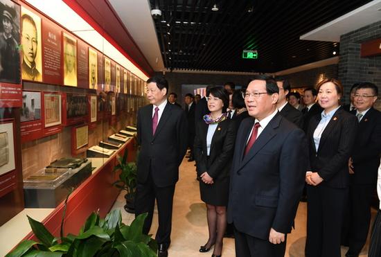 上海市委书记同上海全市党代表集体瞻仰一大会址