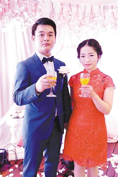 刘延和张新的无声婚礼感动了在场所有人