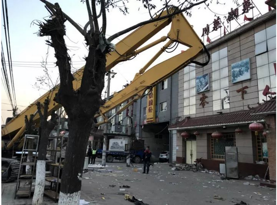 正在清退的新建村（王珊 摄）