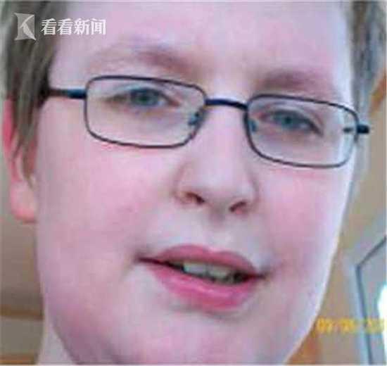 英国18岁少年被亲妈饿死 死前被放置客厅任其腐烂