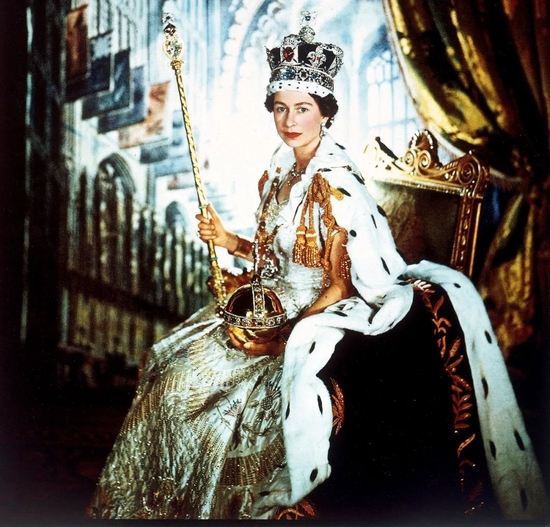 1953年6月2日，英国女王伊丽莎白二世加冕。