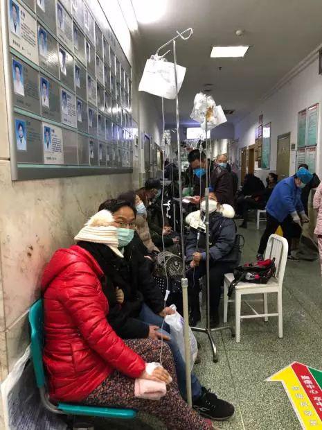 图四,1月22日发热患者定点医疗点红十字会医院门诊