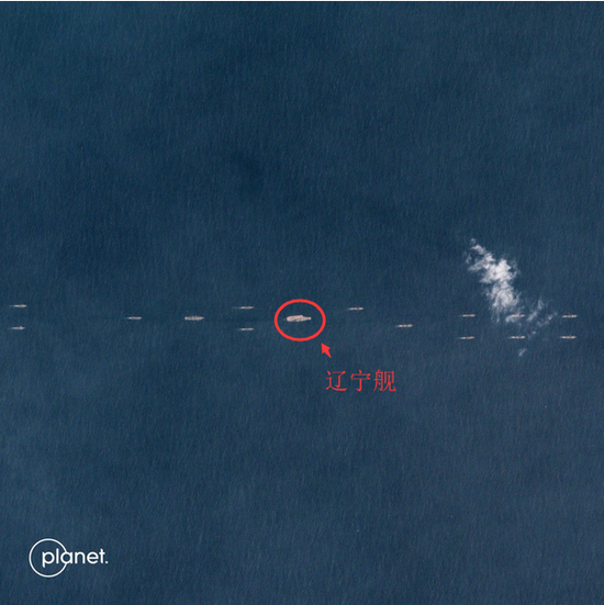 27日,“数十艘”海军军舰现身海南岛附近水域 图源:Planet Lab