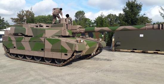 欧洲新主战坦克:德豹2底盘上装法"勒克莱尔"炮塔|主战坦克|滑膛炮|装弹机_新浪军事_新浪网