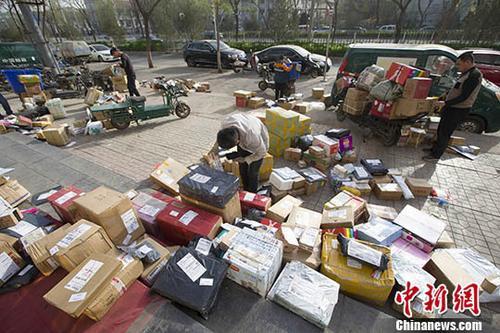 快递拒送货上门有违当面验收规则 四大矛盾待解-快递新闻网
