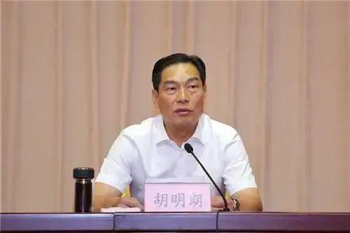 胡明朗已任重庆市政府党组成员市公安局党委书记市委政法委副书记