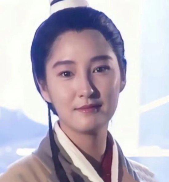 港媒曝60岁女演员雪梨近况，“最美李莫愁”退隐生活令人唏嘘，曾凭借《神雕侠侣》等剧翻红，著名演员米雪是她的亲姐姐