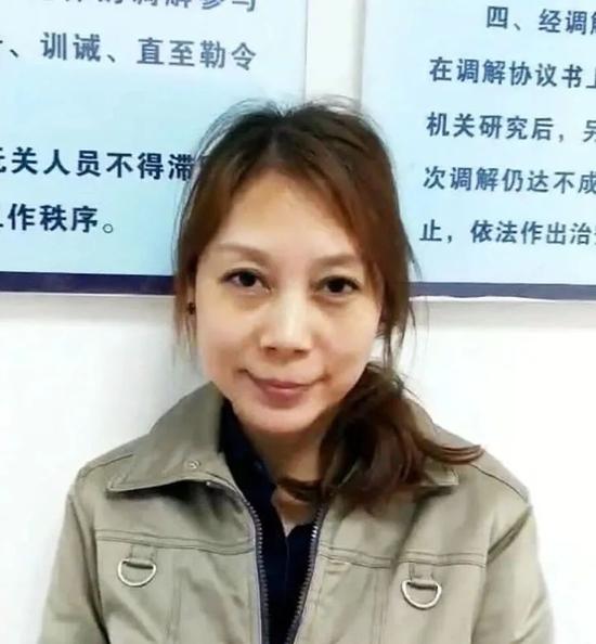  去年11月，劳荣枝在厦门落网，警方所拍的照片