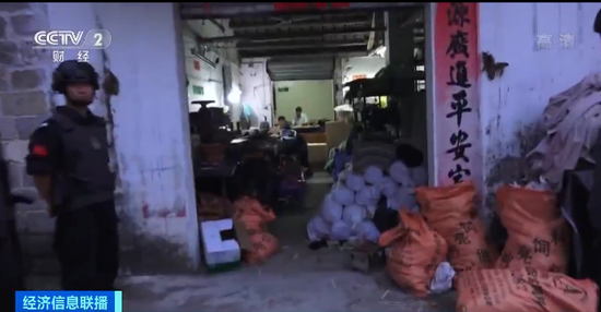 打击名牌假包再出重拳!捣毁生产线10条涉案金额4亿