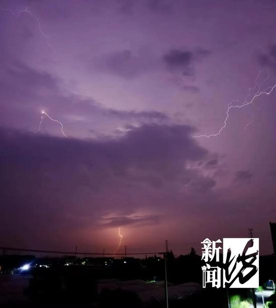 周末又渡劫上海昨夜雷暴大风冰雹灌顶苏州武汉刮起龙卷风多人伤亡
