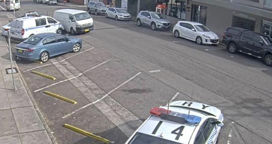 澳洲一货车撞上警车 撞出273公斤冰毒价值近10亿