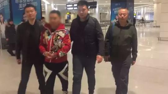 小伙掏空公司1亿一年澳门豪赌50次 老板：3年白干