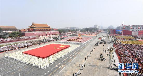 10月1日,庆祝中华人民共和国成立70周年大会在北京天安门广场隆重举行。 新华社记者 岳月伟 摄