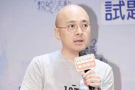 补壹刀:“我的女儿曾是黑衣人!”