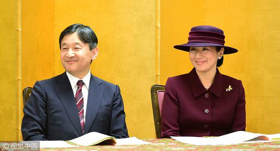 皇太子德仁夫妻出席残疾人文化周公益活动(视觉中国)