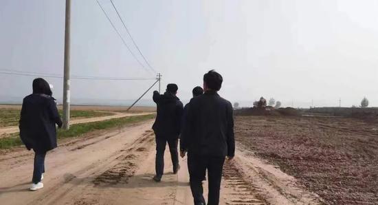 地方督察组刚到中央,行迹就被暴露_凤凰体彩(图1) 地方督察组刚到中央,行迹就被暴露_凤凰体彩(图1)