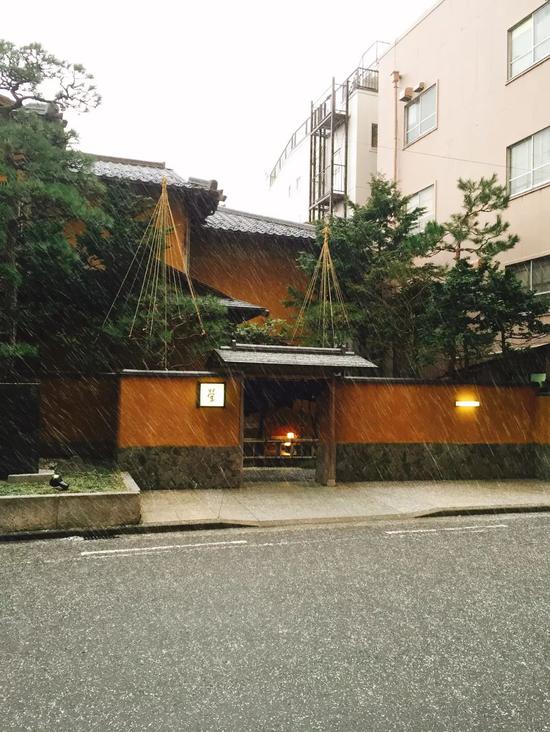 住民宿遭警察轰?你不知道的日本民宿有这些连环坑