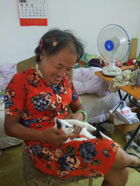 被遗忘的网红“大喜哥”:我骨子里就喜欢女装