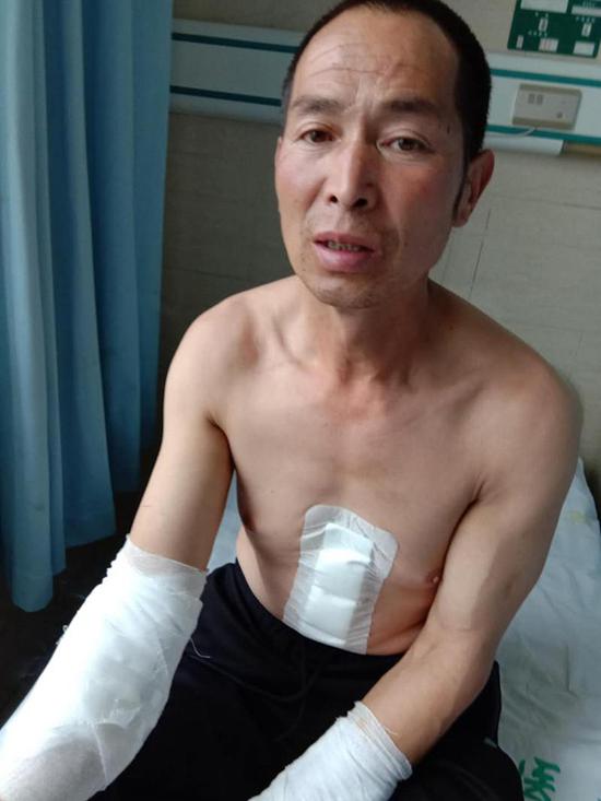 受伤的王新元案件曾被检方退侦一次,处起诉审查阶段