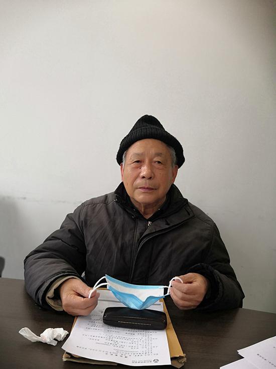 申诉35年获判无罪,现年82岁的程善贵仍在为他的国家赔偿官司奔走。 本文图均为 受访者 供图