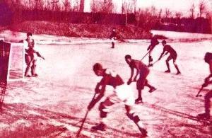 ▲1935年1月24日《申报图画特刊》刊发的南开白熊冰球队战胜俄侨冰球队的一幕