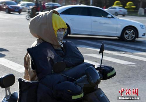 把老师按在地下做了一节课作文