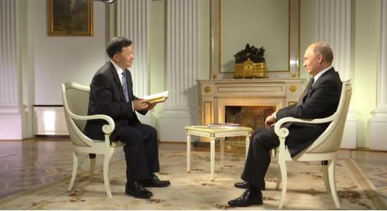  2018年5月，俄罗斯总统普京接受中央广播电视总台台长慎海雄独家专访。