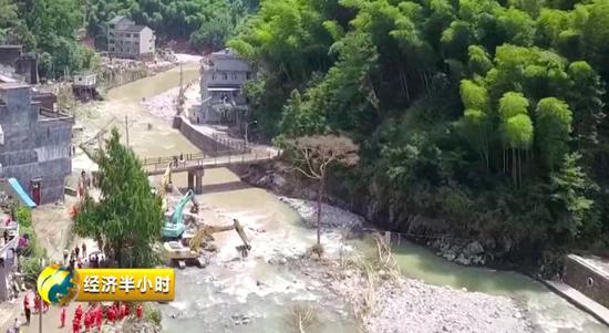 山早村受灾画面