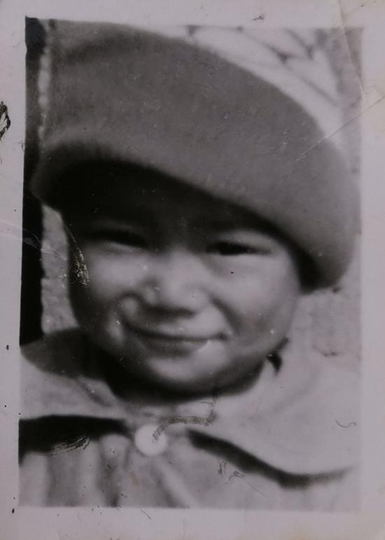↑汪大姐親生兒子三歲時的照片