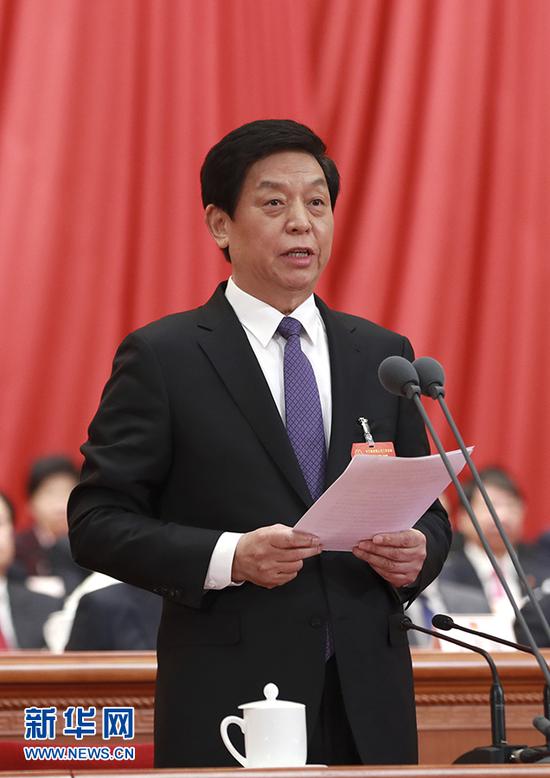 3月15日,第十三届全国人民代表大会第二次会议在北京人民大会堂举行闭幕会。大会主席团常务主席、执行主席栗战书主持并讲话。 新华社记者 庞兴雷 摄