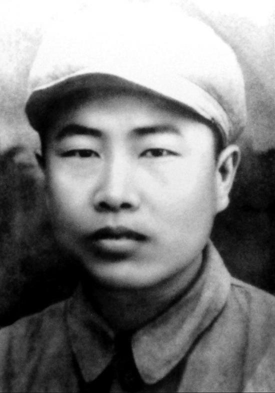 ↑入伍时期的董存瑞。