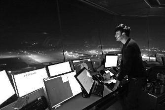 西安夫妇瑞士度蜜月救下摔伤流血老人