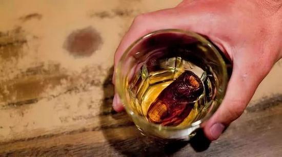 酸脚趾鸡尾酒 (图 via 网络)
