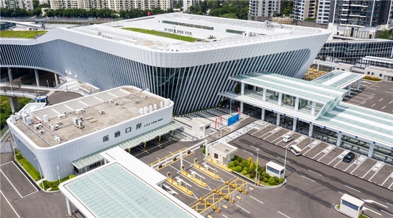 这是莲塘/香园围口岸(2020年8月26日摄,无人机照片)。该口岸是深港间第七座陆路口岸。新华社记者 毛思倩 摄