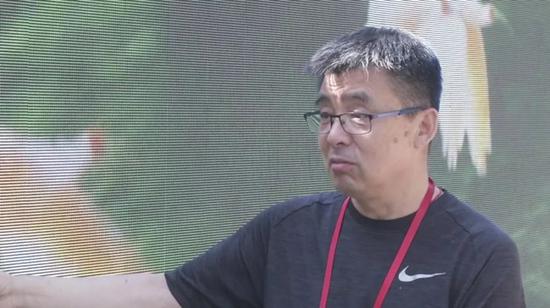西安美术学院设计系教授 博士生导师 彭程