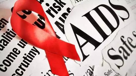 新京报：让艾滋病人特定场合告知病情 没毛病
